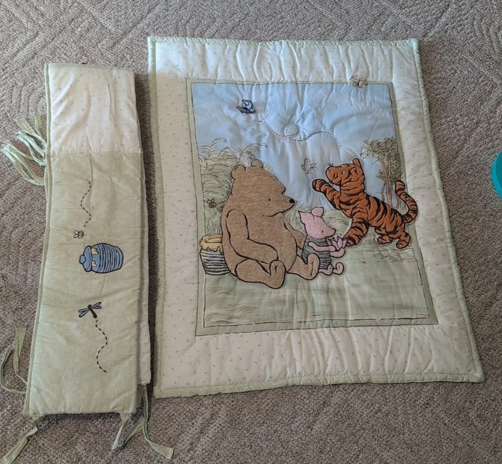 Vintage Winnie the Pooh Crib Comforter/Baby Blanket Piglet Tigger Butterfly