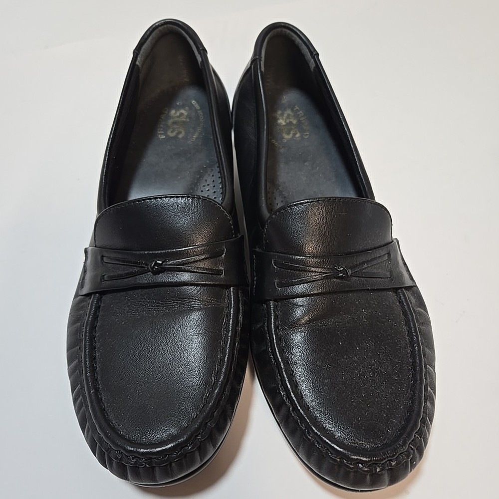 SAS Womens Tripad Comfort Slip On Loafers  Shoes Size 9W  Wide Black Little Heel