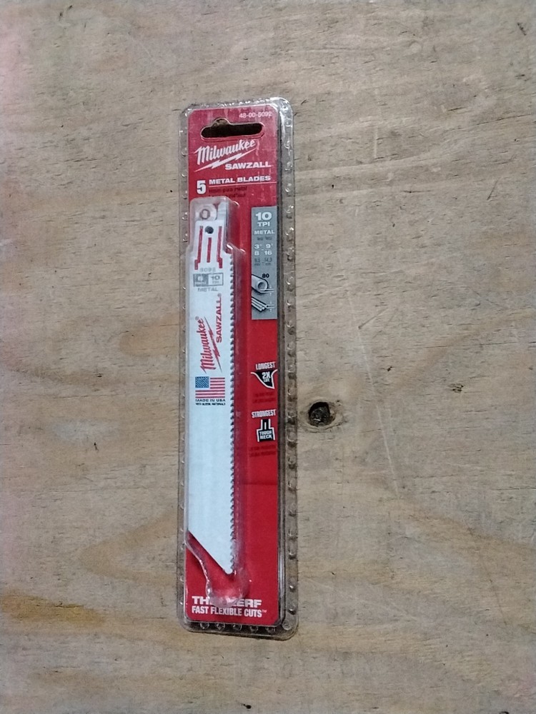 Milwaukee 48-00-5092 M18 Compact Router Kit with LED Light  