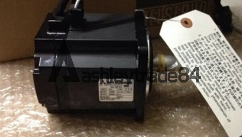 1PCS NEW Mitsubishi servo motor HC-UFS43B-S1