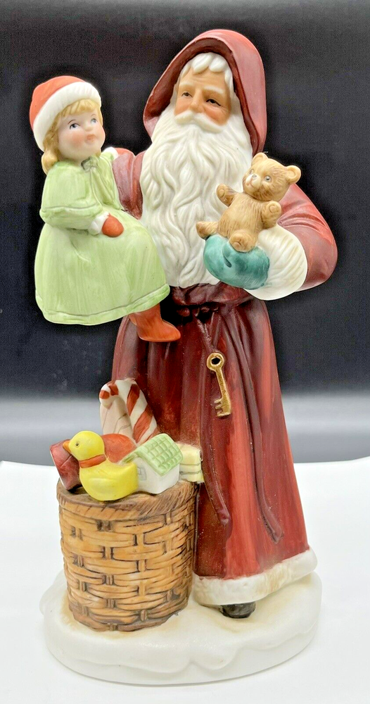 Homco Old World Santa Holding a Child Teddy Bear Toys Duck 5118 Figurine