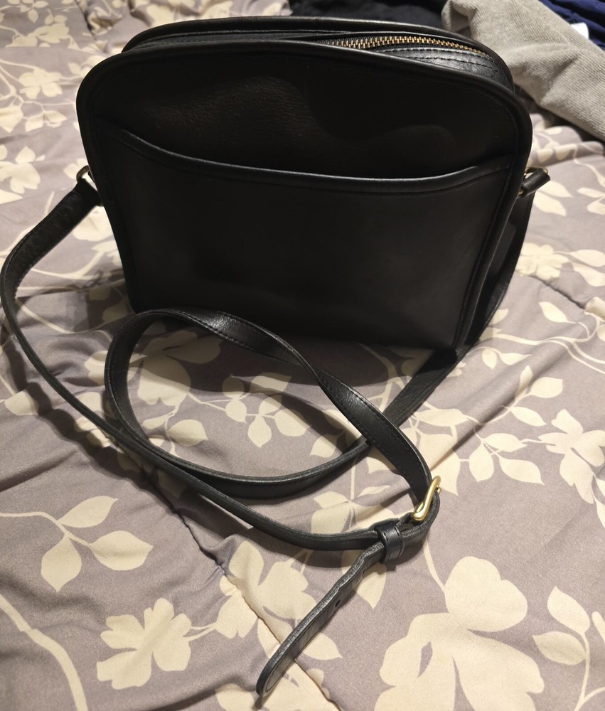 Vintage 90s Coach 9087 Metropolis dark brown leather crossbody shoulder bag