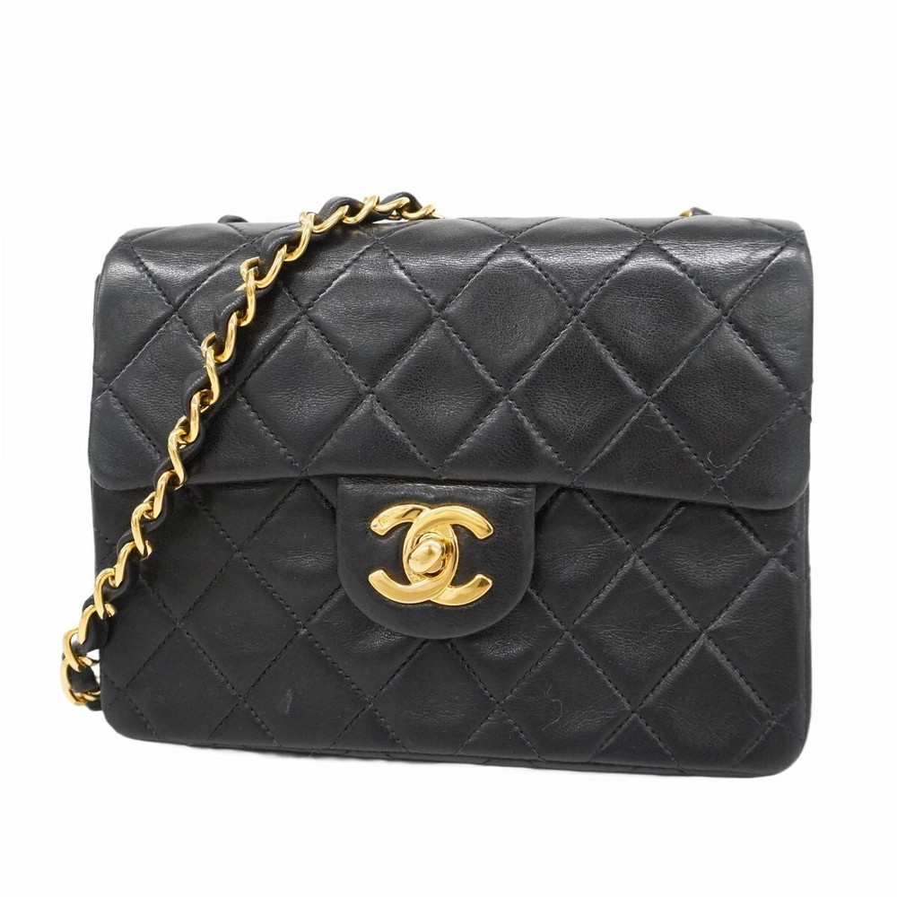 Chanel Mini Matelasse Chain Shoulder Bag in Lambskin 557198