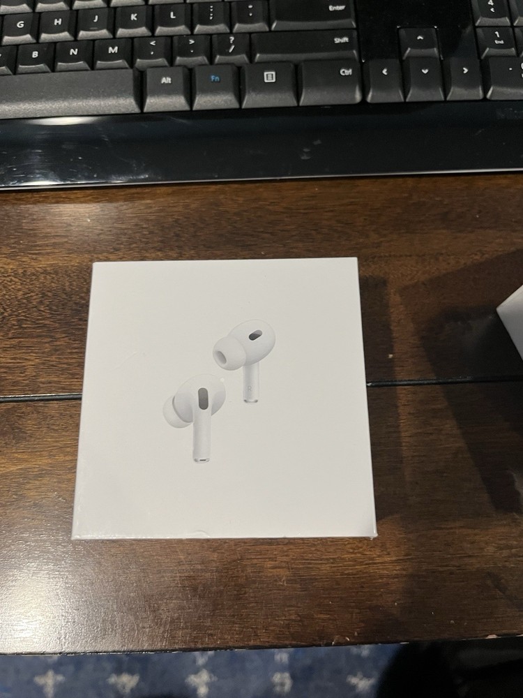Apple AirPods 2nd Generation White Wireless Bluetooth Earbuds with Charging Case