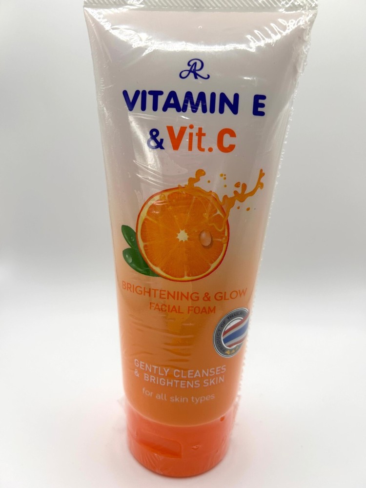 Vitamin E & C Brightening Foaming Cleanser for Radiant Skin