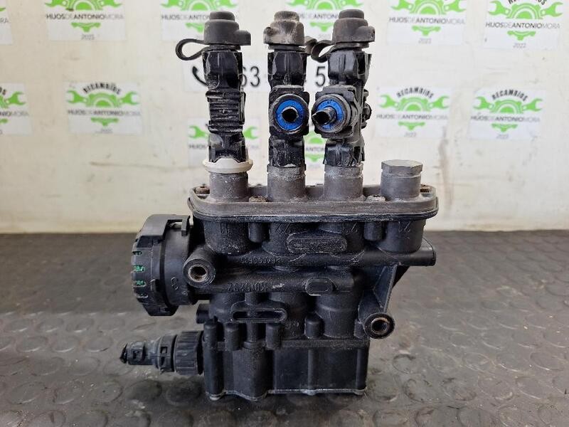 K019820 RENAULT MAGNUM 480 DXI 110696 AIR SUSPENSION VALVE