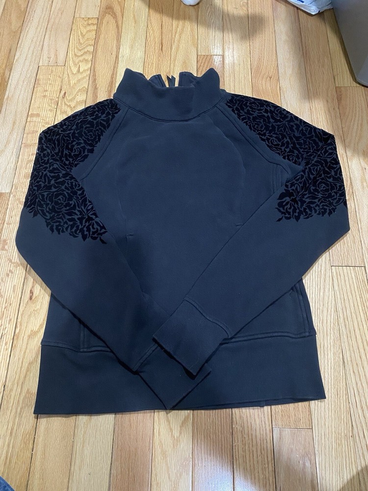 Lululemon Sweatshirt Floral Flock Pullover Back 1/4 Zip Size 6