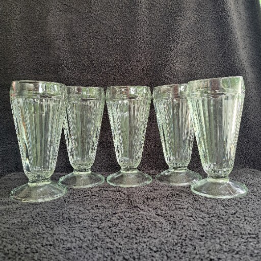 7H Clear Ribbed Glass Pedestal Fountain Ice Cream Soda Parfait Set of 5