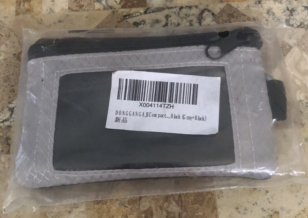 Black & Gray Keychain Wallet – Compact & Stylish