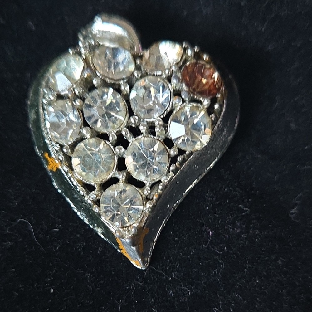 Vintage Heart-Shaped Brooch Clear Round Rhinestones Love Theme Silver Tone
