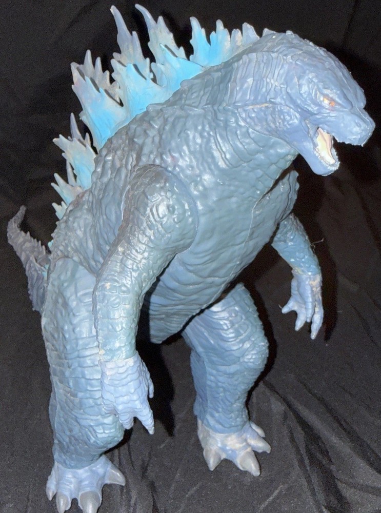 Godzilla 11” Tall Action Figure Monsterverse Playmates Orange Eyes Toho 2020