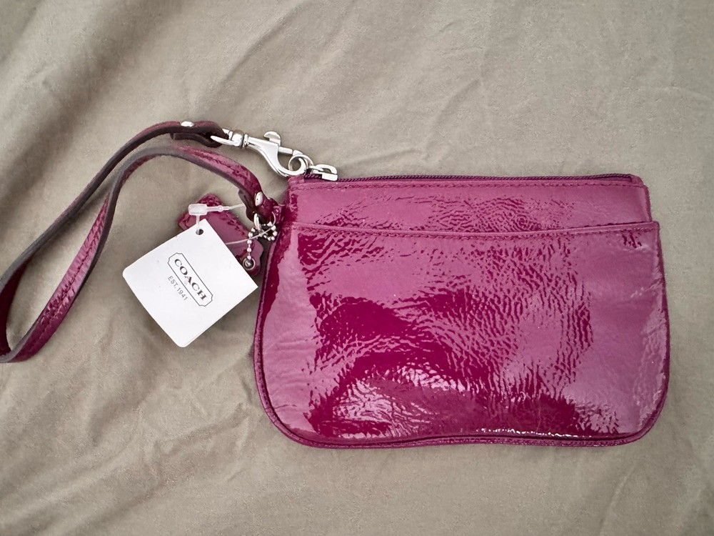 Coach Wristlet Wallet Coin Purse Burgundy Zip Closure NWT