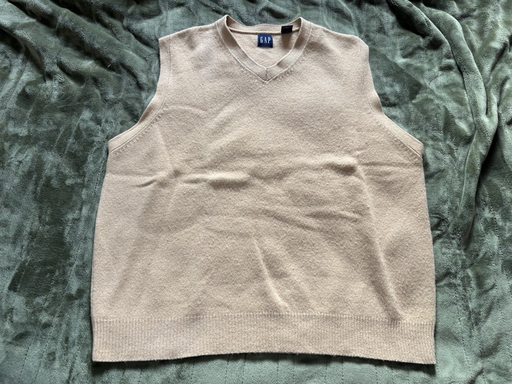GAP Sweater Vest Mens XL Tan Lambswool Vintage 90s Preppy Sleeveless V Neck