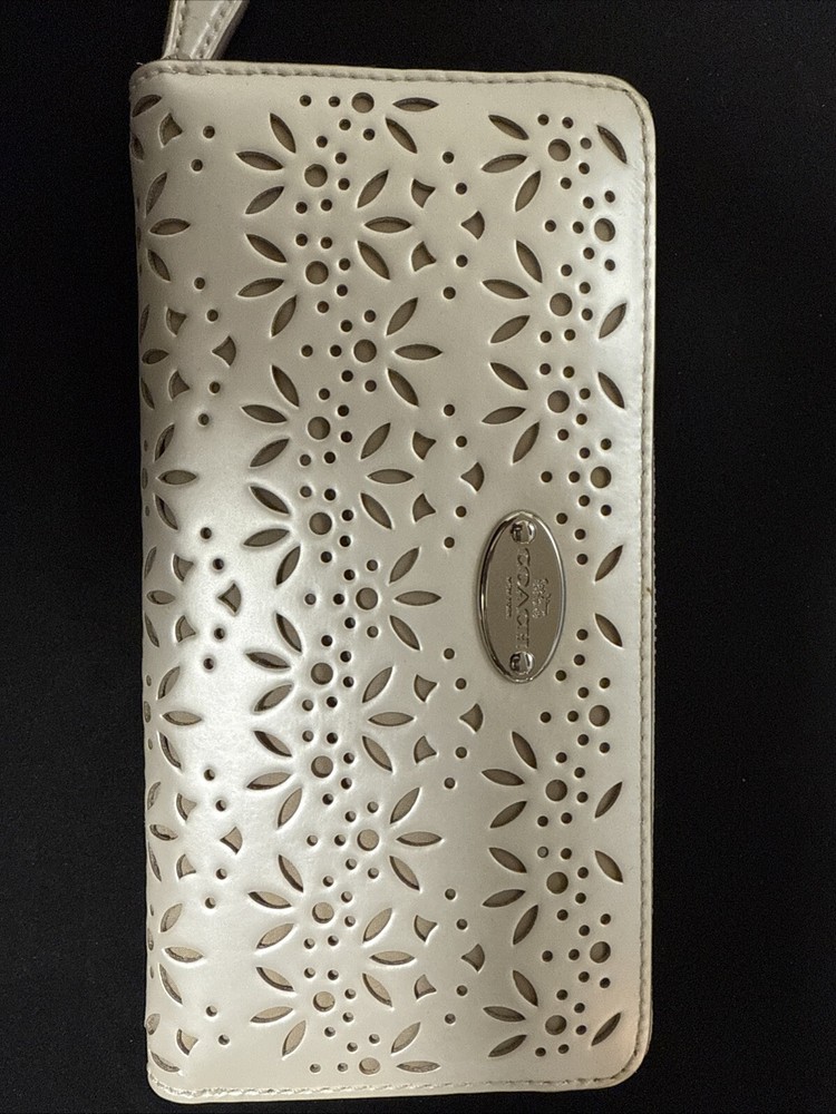 Coach Off White Leather Floral Cut Zip-Around Accordion Wallet