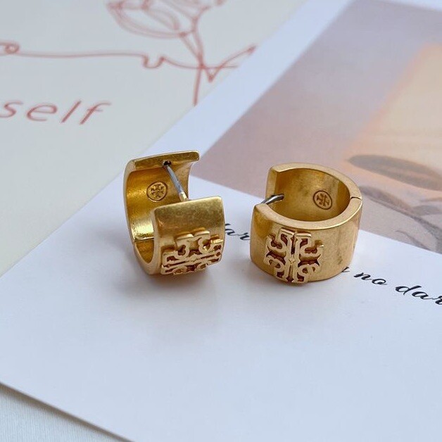 Tory Burch Vintage Yellow Gold Color  Lady Earring Classic Double T Lady 3D Logo