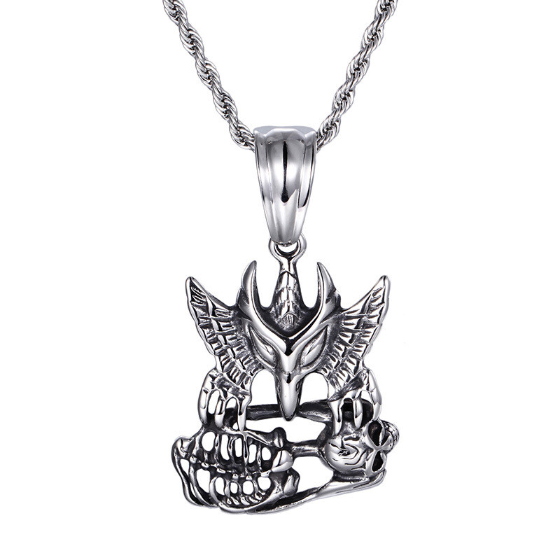 Skull necklace pendant overbearing eagle men titanium steel pendant jewelry