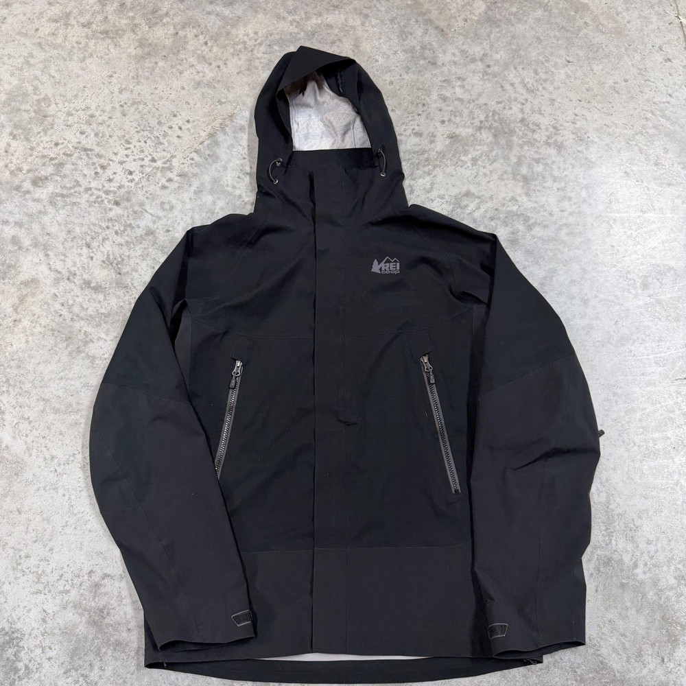 REI Co-op Jacket Mens Medium Black Peak 2.5L Rain Shell Hooded Waterproof