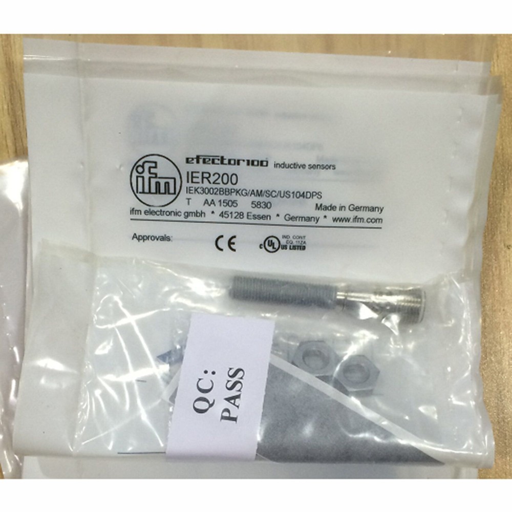 IFM IER200 1PC New Proximity Sensor #F8