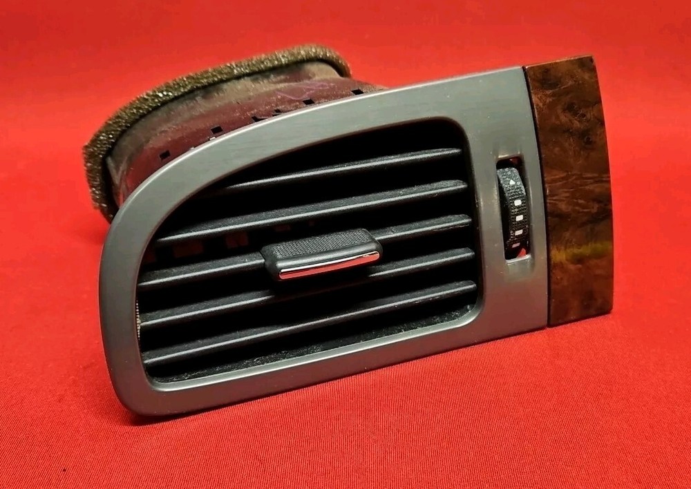 2007 - 2014 GM Chevrolet / GMC Front Left Driver Outer Dash HVAC Vent Trim