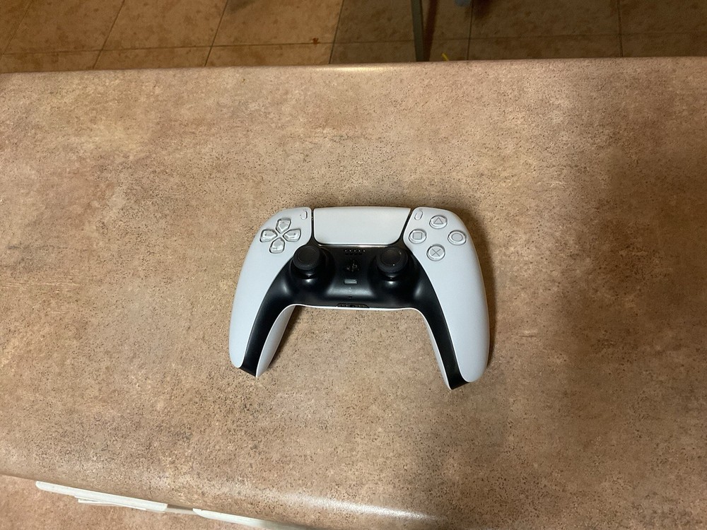 Sony DualSense Wireless Controller - White