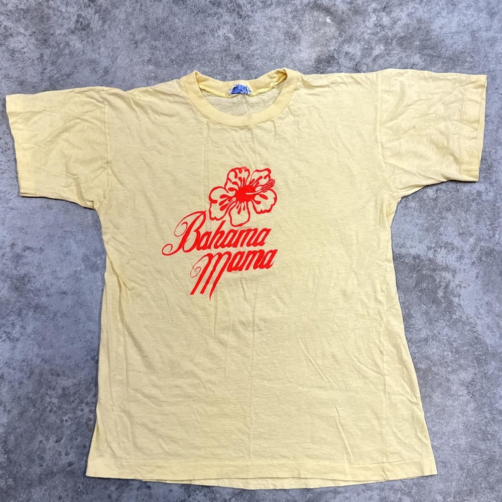 Vintage Bahama Mama Shirt Mens medium Yellow Red Hibiscus Graphic T-Shirt Rose