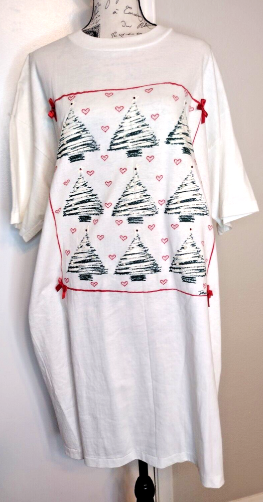 Vintage Carousel Collection Nightshirt, Pajama, One Size, Christmas Tree Hearts