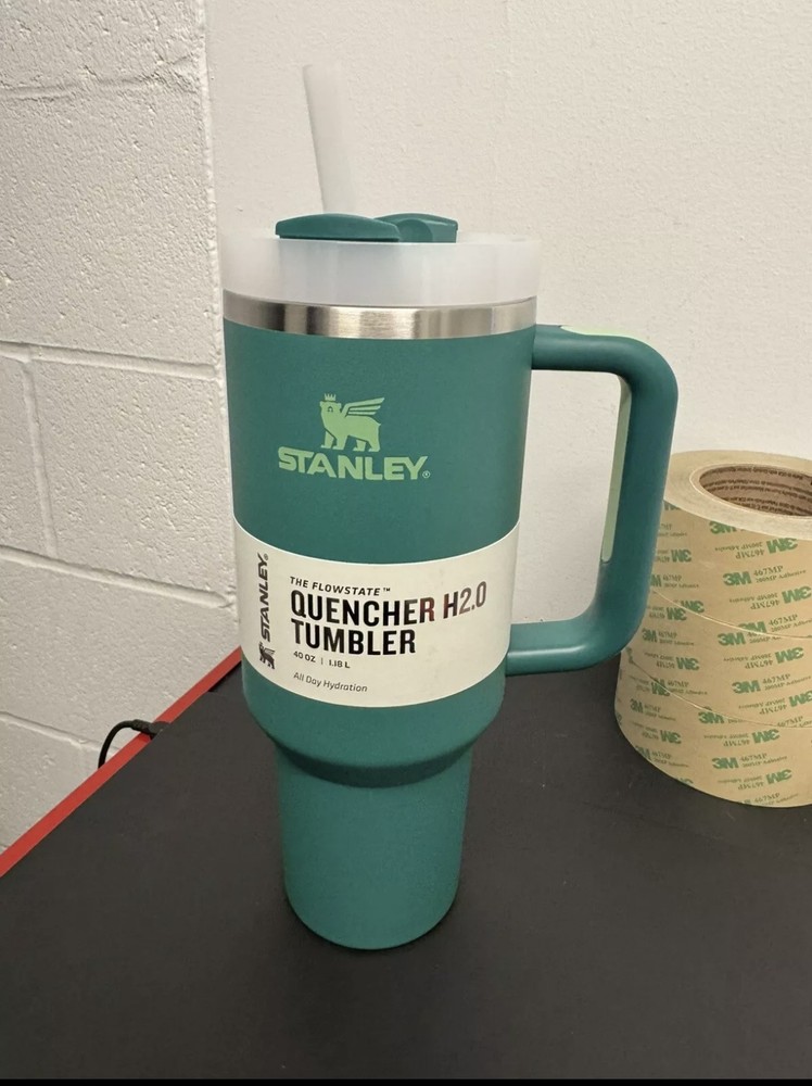 Stanley 40 oz FlowState Quencher H2.0 Tumbler - ALPINE Brand New