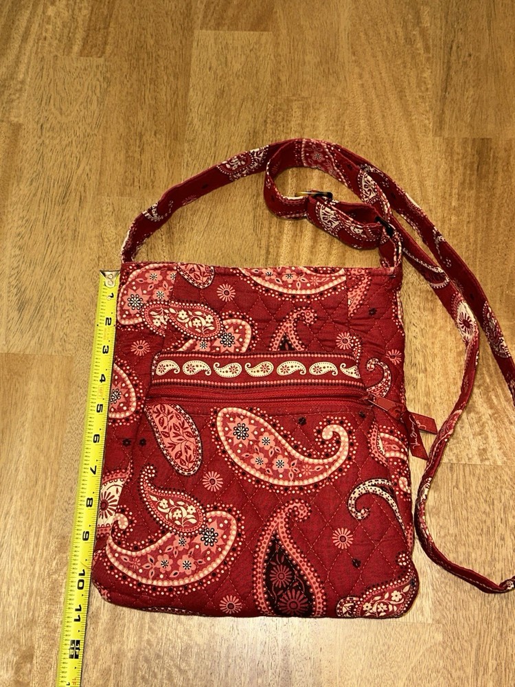 EUC Vera Bradley Red Paisley Quilted Crossbody Bag Zip Adjustable Strap