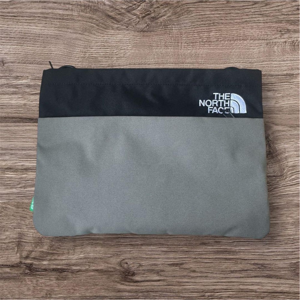 The North Face Grey Black Shoulder Bag - Stylish Durable Sacoche for Everyday Use