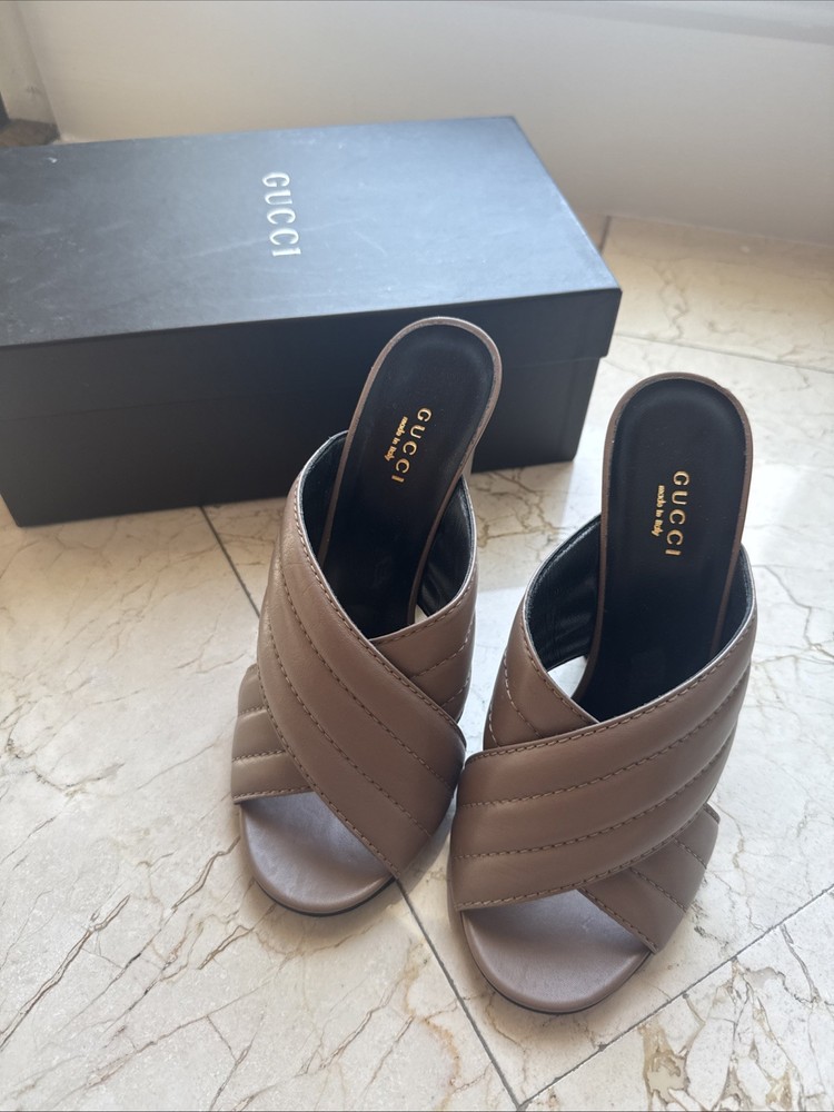 GUCCI Kid Webby Heel Porcelain Leather Mules Size 38 8 Retail $1298