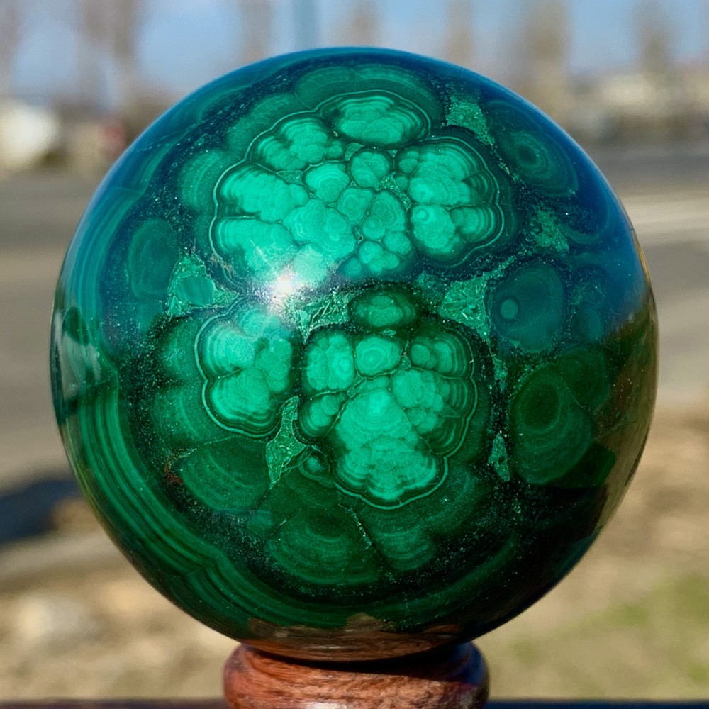 278G Natural glossy Malachite ball transparent cluster rough mineral sample