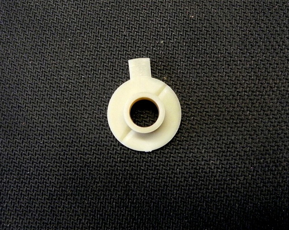 GROMMET WASHER GENERAL MOTORS PARTS GM # 8639292 NOS NEW OLD STOCK