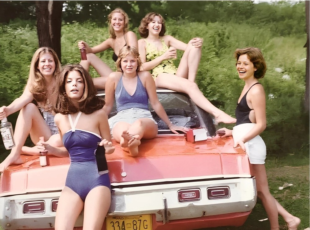 1970s Girl Party on a Plymouth Trunk | 24x18