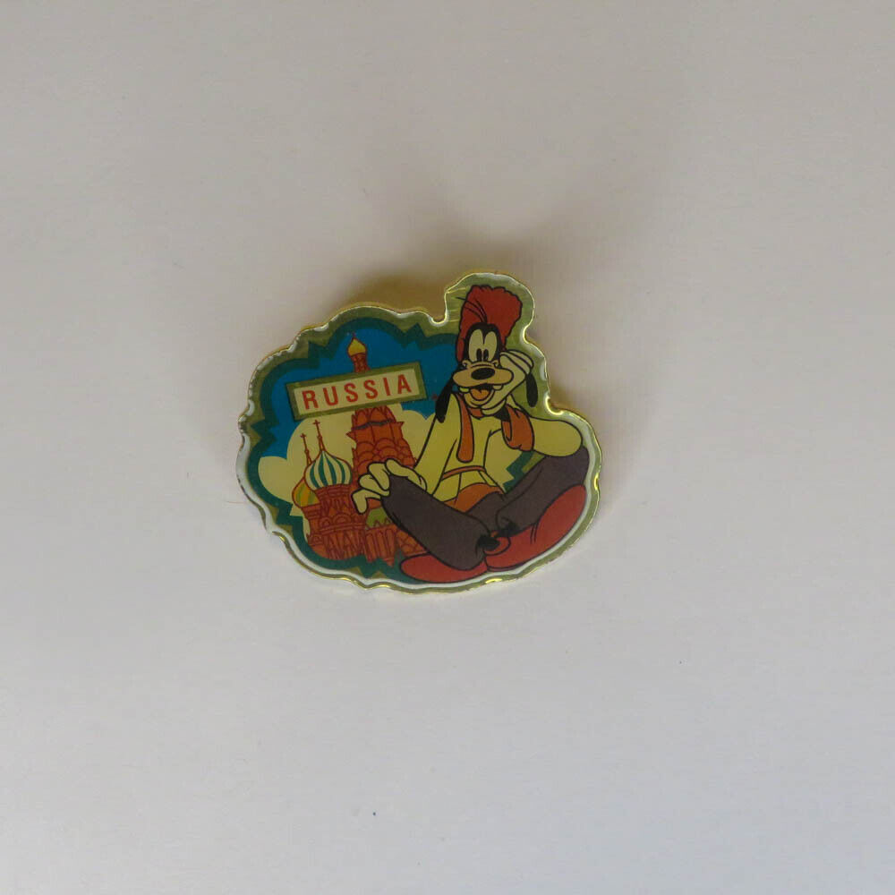 Disney Morinaga  Goofy  Russia Pin