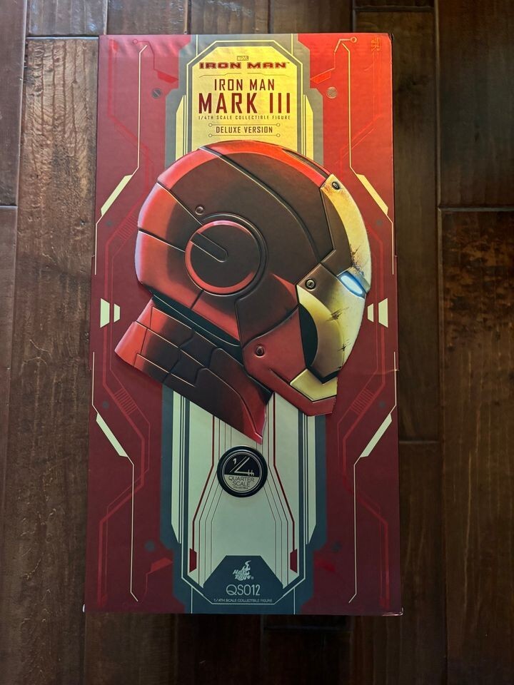 Marvel Iron Man Hot Toys Mark III 1/4th Scale Collectible Figure Deluxe Version