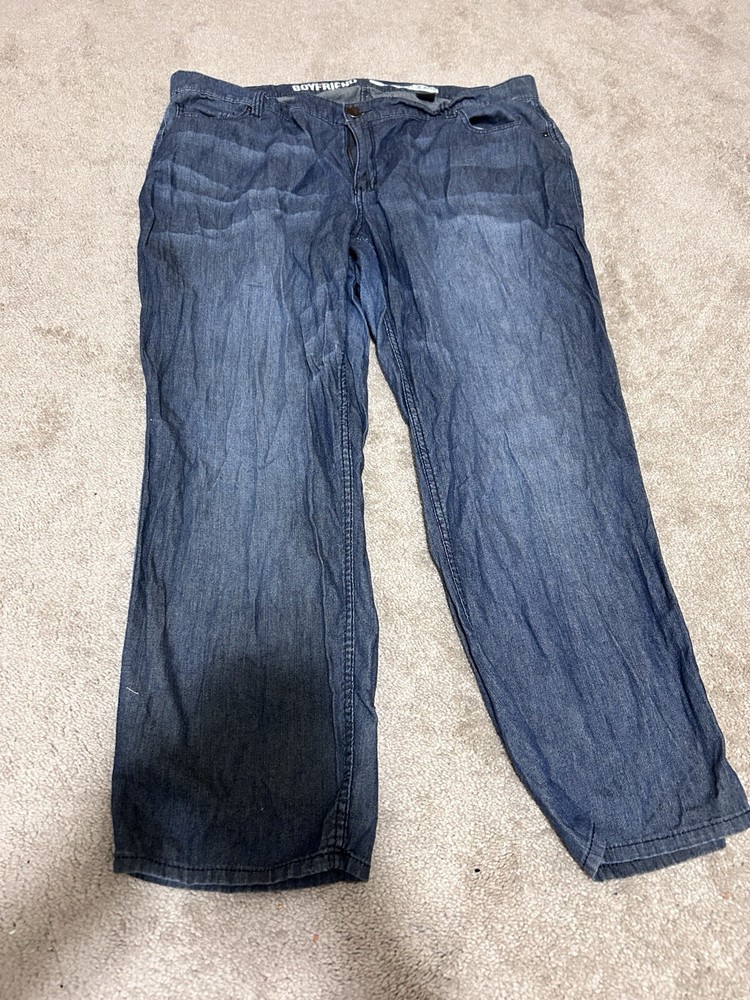 Stylish DKNY Jeans Blue Straight Leg Waist Size 18 W for Trendy Comfort