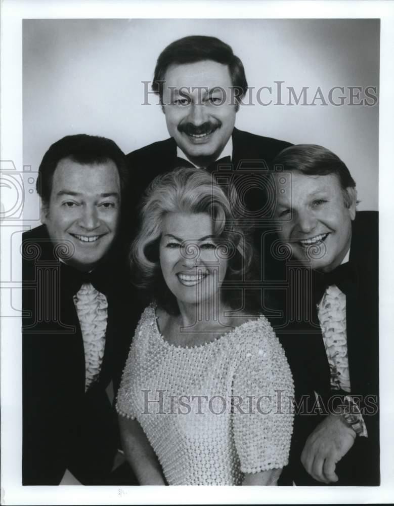 Press Photo Members of The Pied Pipers, big band singing group. - pip18010