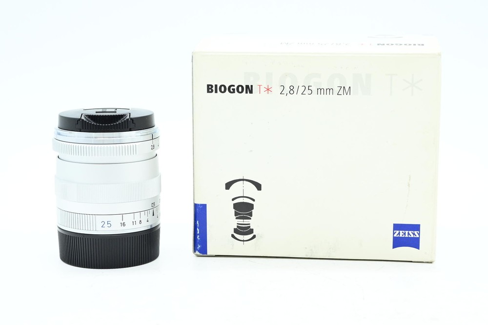 Zeiss 25mm f2.8 Biogon T ZM Lens for Leica M Mount Black 566