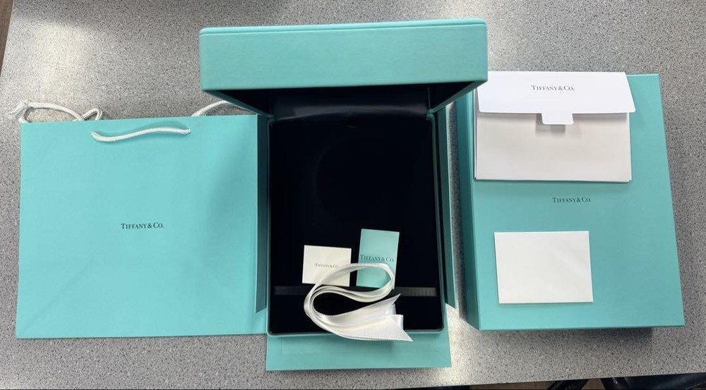 Tiffany necklace empty gift box with storage booklet certificate and ribbon mzmr