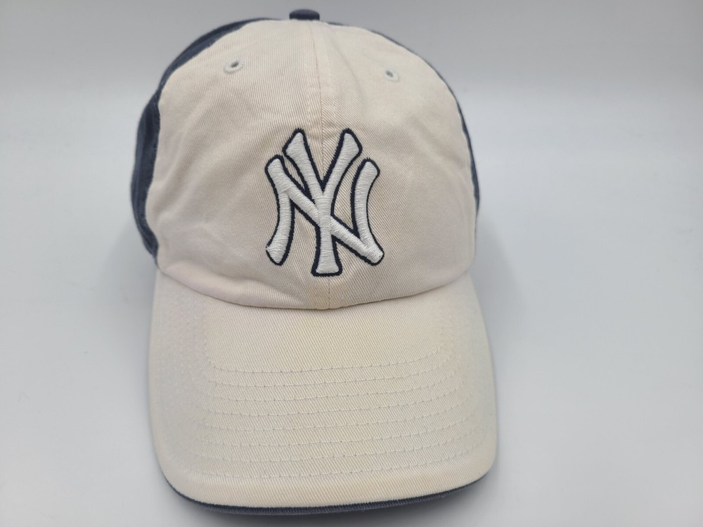 New York Yankees Twins Enterprise Franchise Fitted M Hat Cap Men MLB White Blue