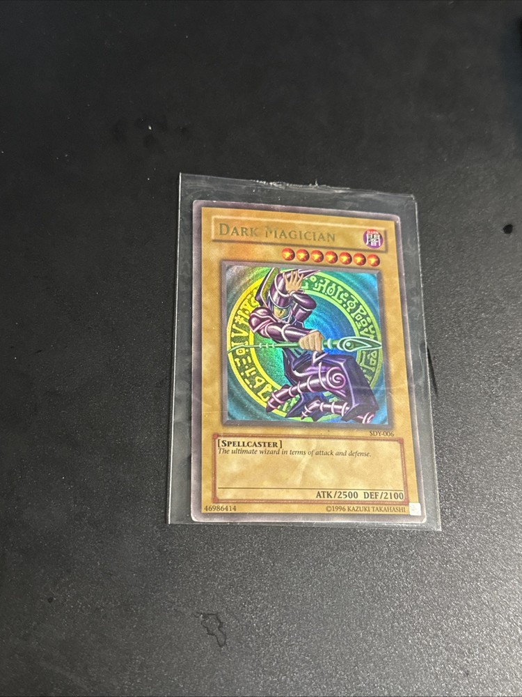 Dark Magician SDY-006 Ultra Rare, Lp, Crazy Holo Shift