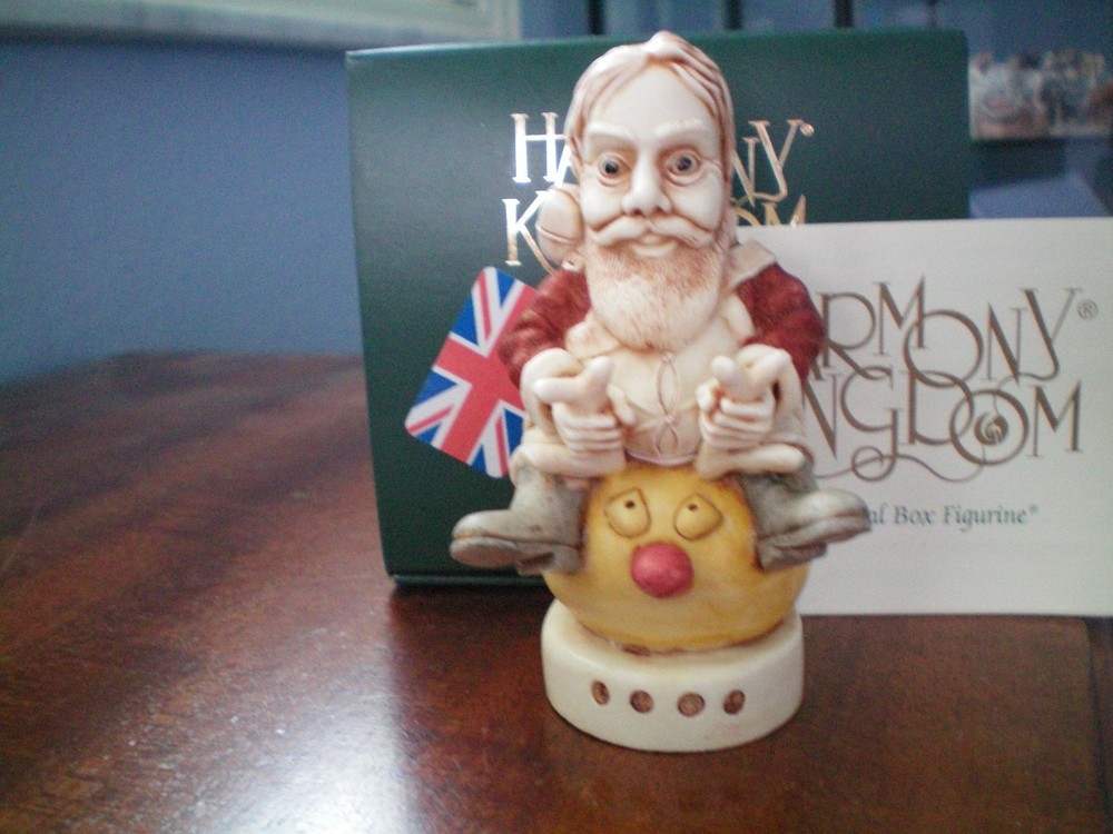 Christmas Sale: UK-Made Harmony Kingdom Santa’s New Ride Figurine-image