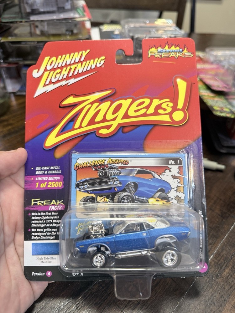 Johnny Lightning Zingers ‘71 Dodge Challenger White Lightning HTF Street Freaks