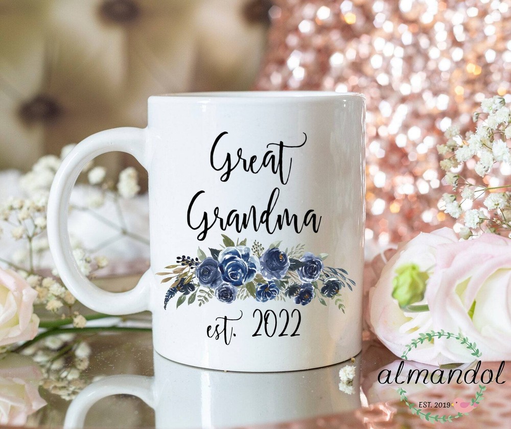 Great Grandma Est. 2022 Pregnancy Announcement Great Grandma To Be Coffee Mug. B