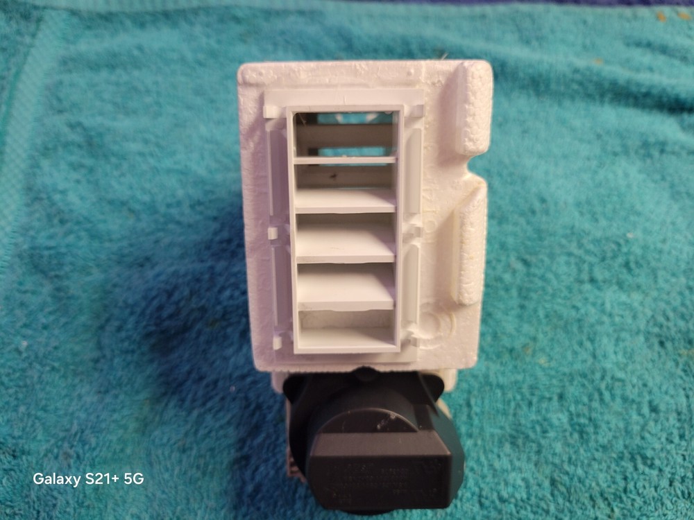 Whirlpool 2216112 Diffuser for Refrigerator