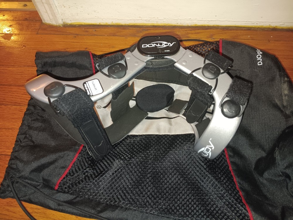 DonJoy Performance Bionic Fourcepoint Knee Brace. Armor Knee Support