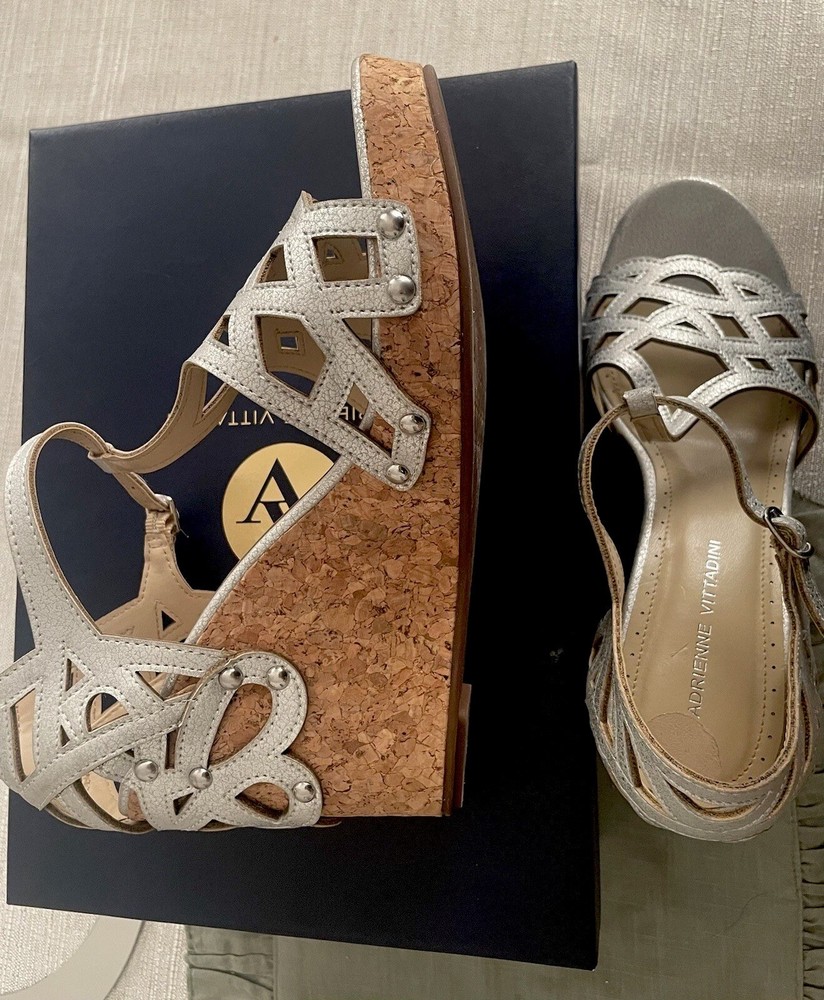 adrienne vittadini wedge sandal