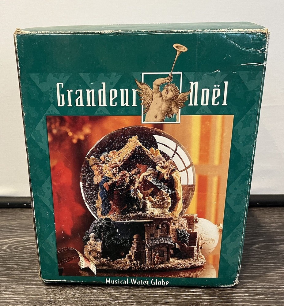 Vintage Grandeur Noel Christmas Musical Snow Globe Nativity Scene Silent Night