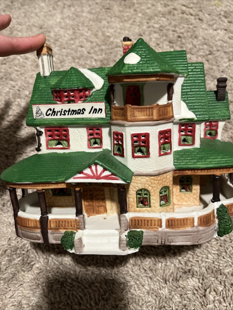 Lemax Christmas Inn Vail Village 1994 Porcelain House Unlit  
