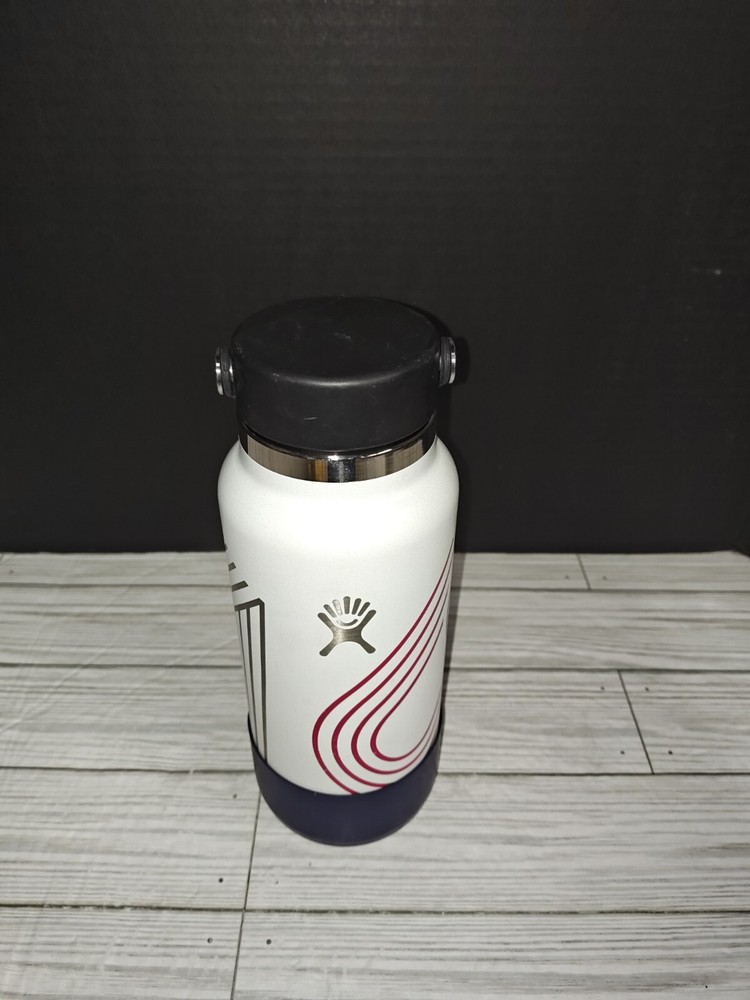 32oz HYDRO FLASK Limited Edition Olympic Team USA Patriotic Steel Water Bottle